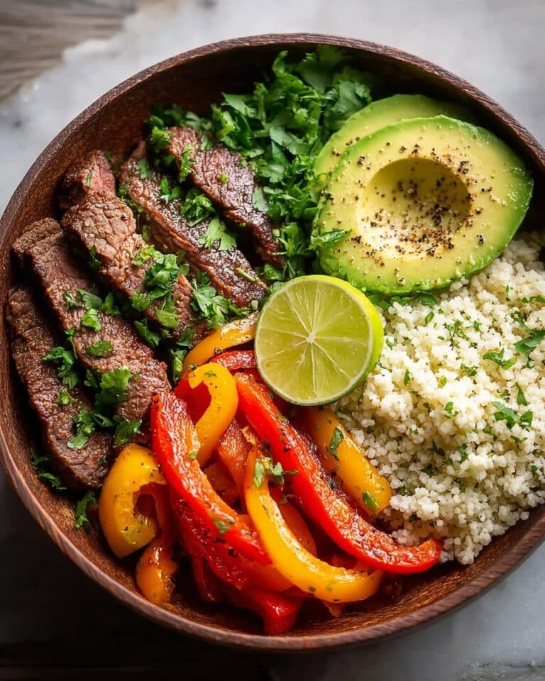 Low Carb Steak Fajita Bowl – A Keto-Friendly Recipe with Juicy Steak and Veggies Recipe